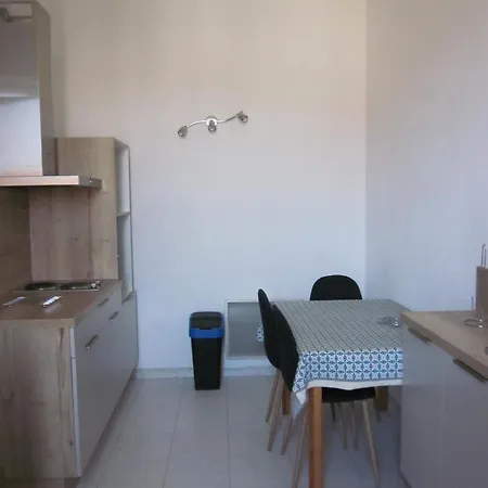 Апартаменты Douillet Place Paoli