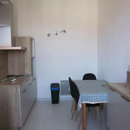 Apartament Douillet Place Paoli Corte (Corsica)