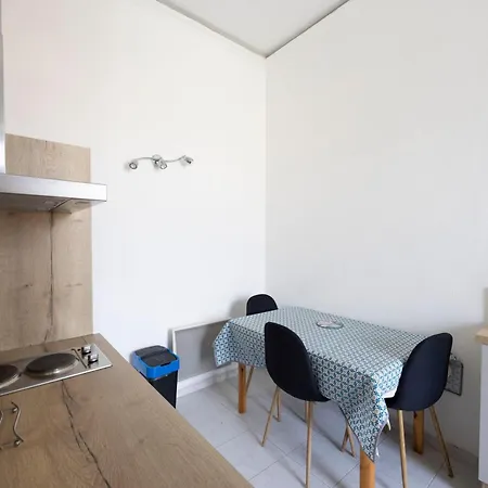 Apartment Douillet Place Paoli Corte (Corsica)